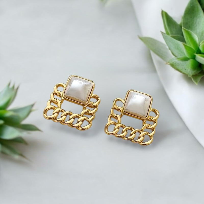 Elegant Square Pearl Earrings
