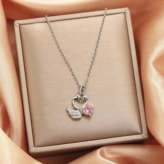 Swan Embrace Sliver Necklace