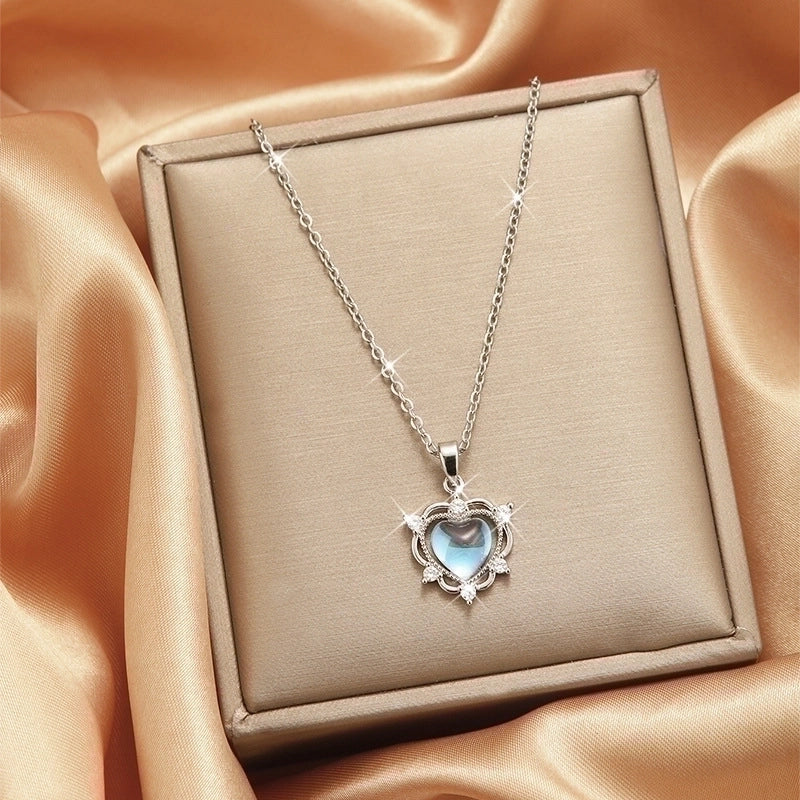 Luxury Heart Shape Necklace